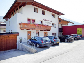 Lovely holiday home with ski-storage